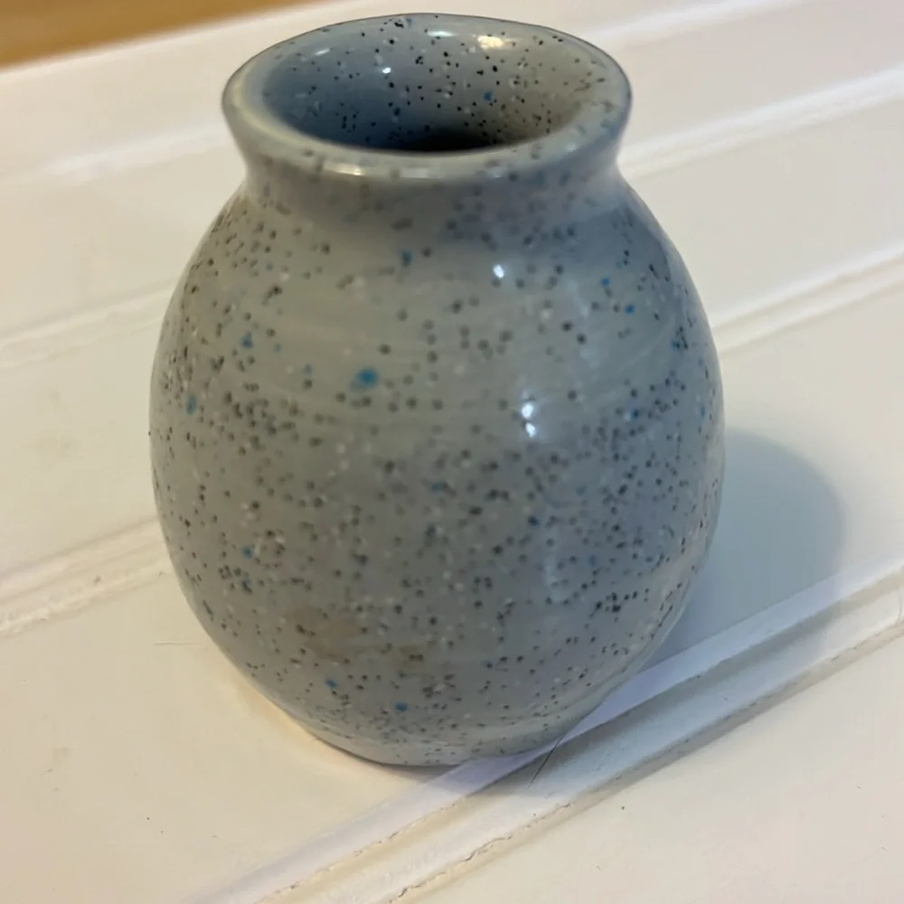 Bud Vase small handmade Pottery Vase signed spackled Blue